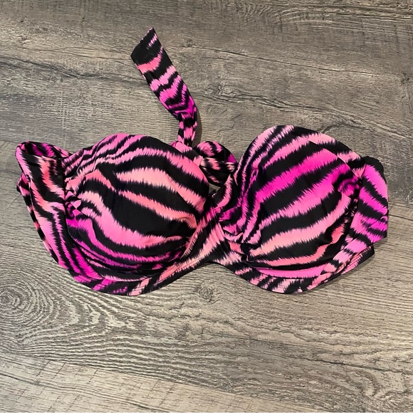 ⭐️4 for $10⭐️ Pink Zebra Print Bikini Top. - Picture 3 of 6